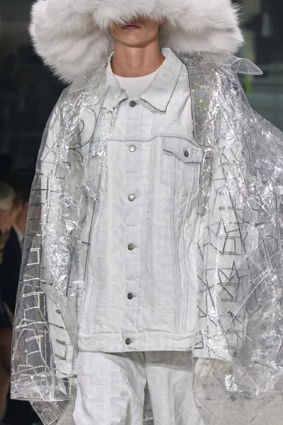 Look 115